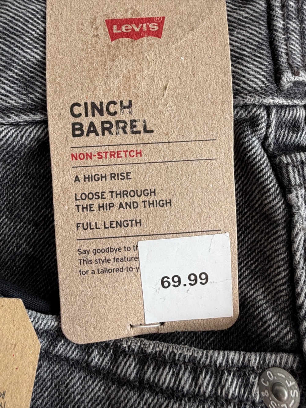 Levi's® Women's Cinch Barrel Jeans - Picture 9 of 11